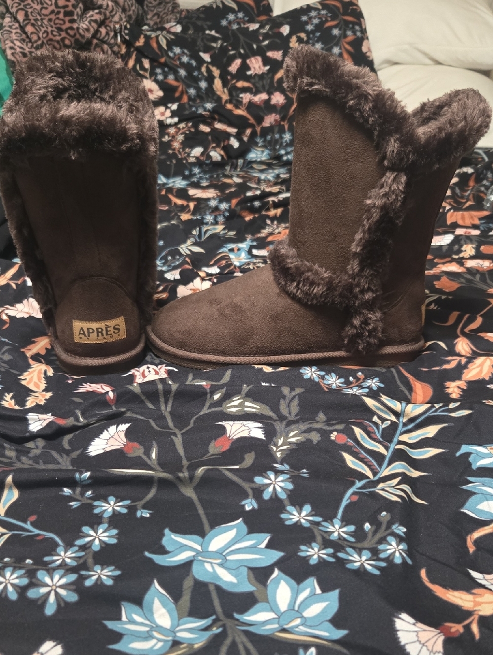 APRES Brown Faux Fur Lined Suede Boots